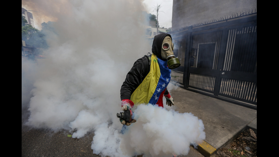 Пореден ден на протести във Венецуела