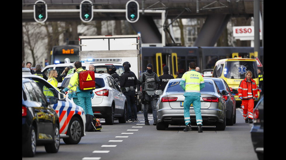 Стрелба в холандски град, има ранени