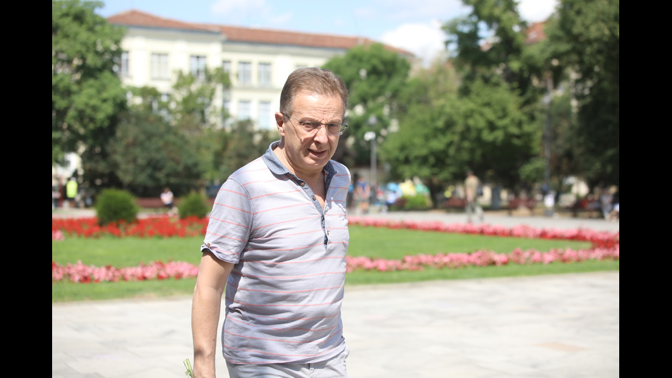 Кой дойде на поклонението на Николай Колев - Босия