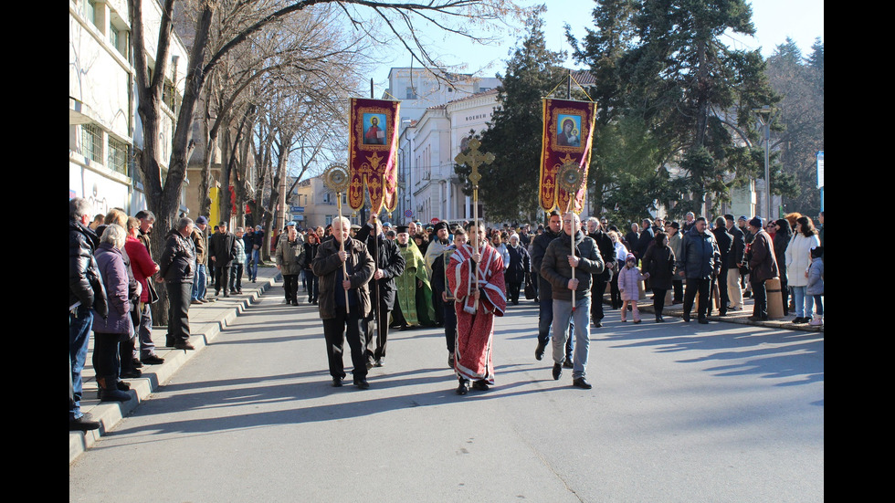 България празнува Богоявление