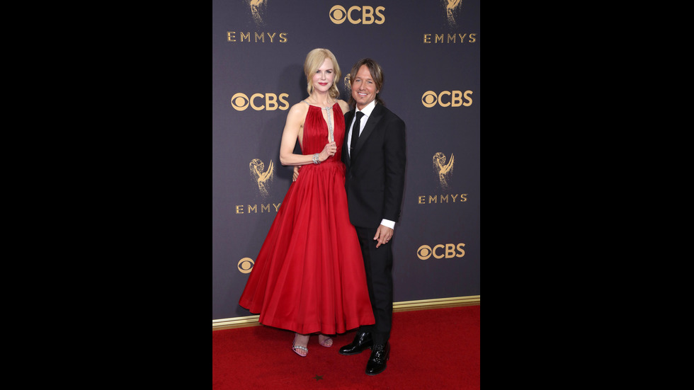 Хайди Клум и Никол Кидман - ослепителни в червено на наградите "Еми"
