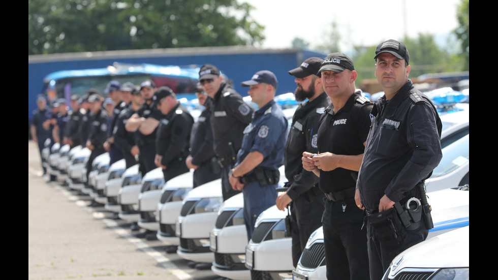 Полицията получи стотици нови патрулки