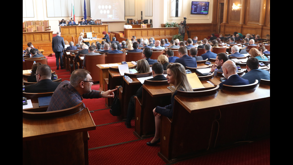 Премиерът и министри отговаряха на депутатски въпроси в Народното събрание