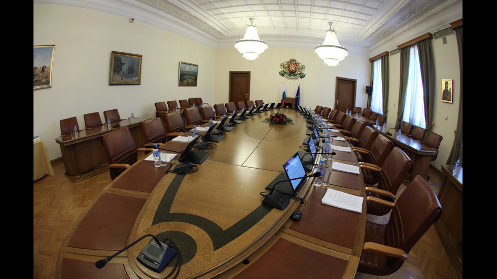 Министерският съвет обсъжда увеличението на заплатите в бюджетната сфера