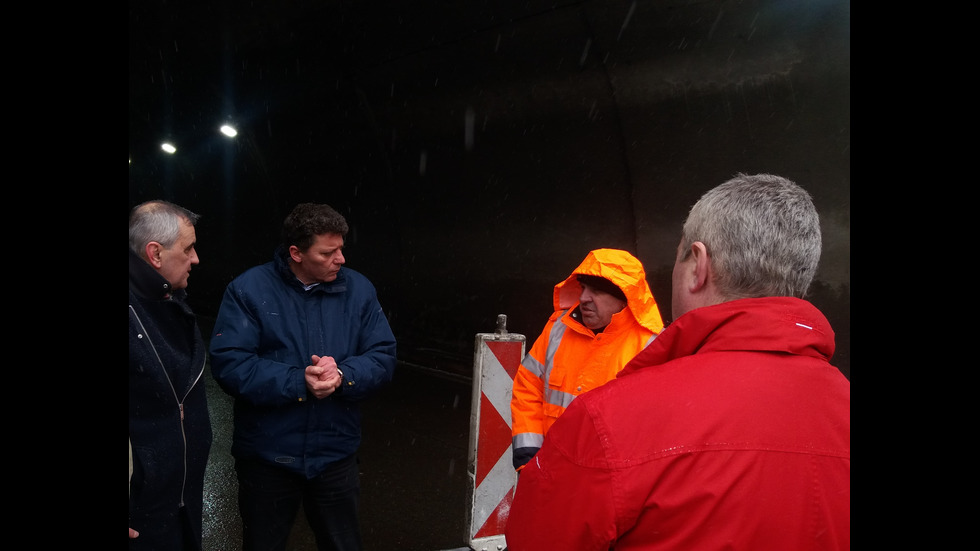 Регионалният министър инспектира дейностите в тунел "Ечемишка"