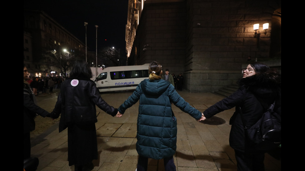 Протестиращи срещу Бюджет 2026 блокираха движението в "Триъгълника на властта"