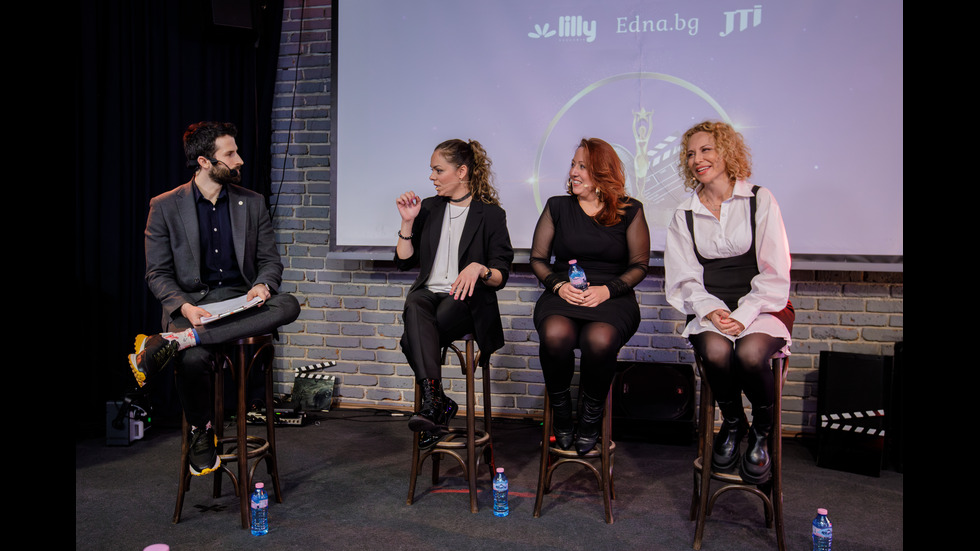 "Историите на Edna жена: Сценарият на живота" – едно събитие за живота като сцена!