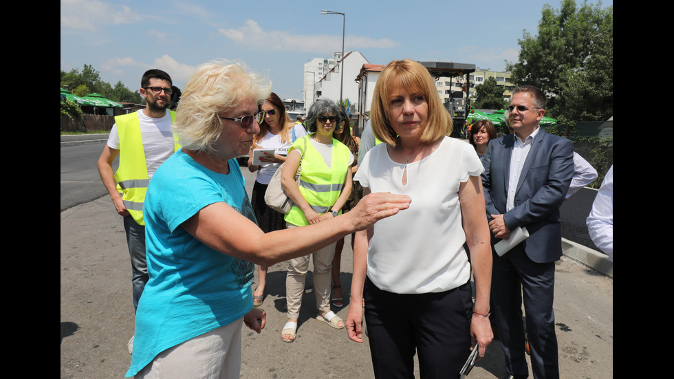 Кметът Йорданка Фандъкова инспектира ремонта на бул."Линкълн" в София