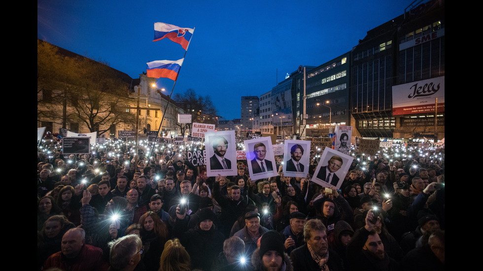 Хиляди словаци протестират срещу корупцията