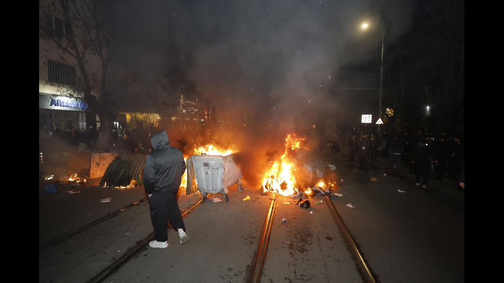 Погром след протеста в центъра на София