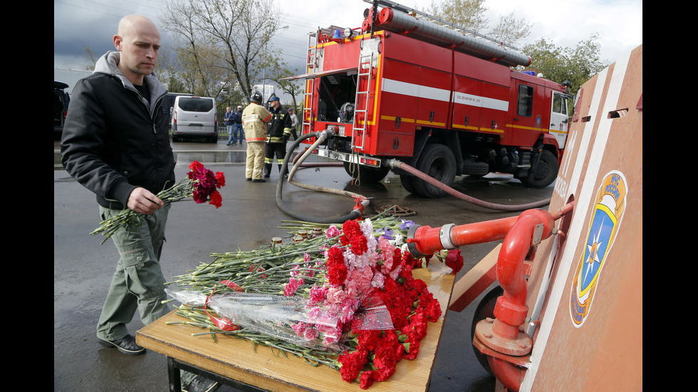 8 огнеборци загинаха при пожар край Москва