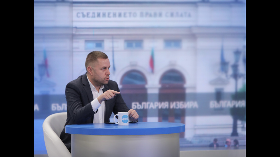 ЗАД КАДЪР: Изборното студио на NOVA