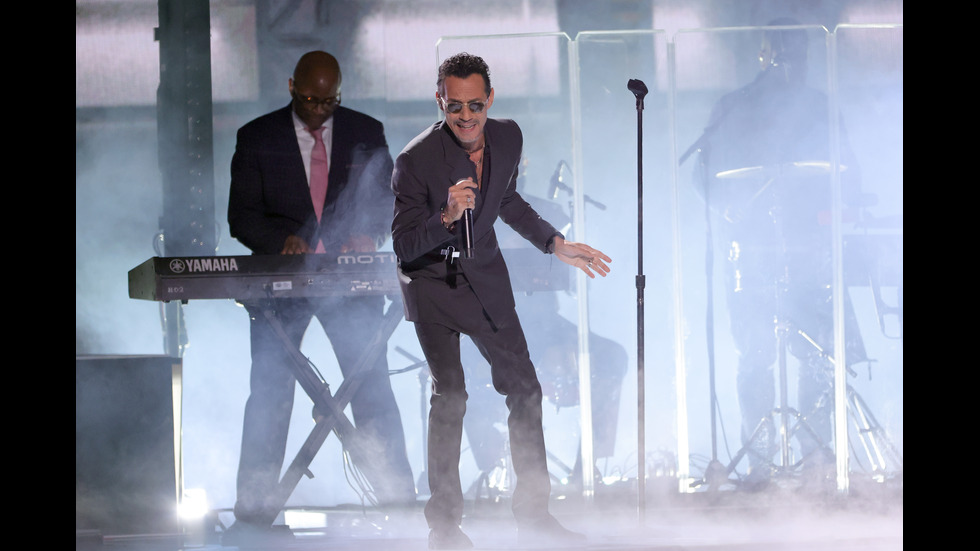 Звездата на латино музиката Марк Антъни на 55