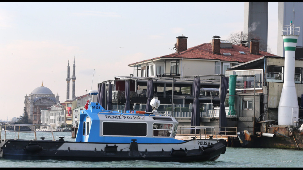 ТЕРОР В ИСТАНБУЛ: Нападател откри огън с автомат, жертвите са 39