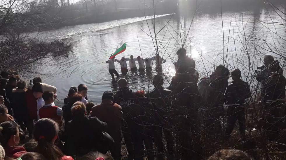 България празнува Богоявление