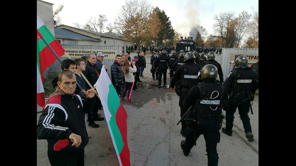 Бунт в бежанския център в Харманли