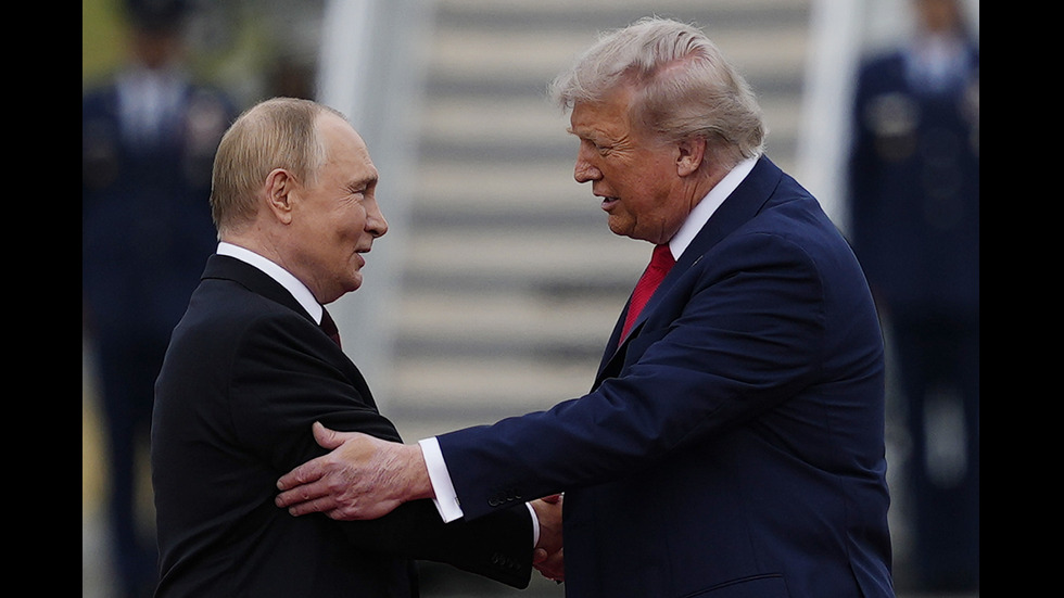 Започна ключовата среща между Тръмп и Путин в Аляска