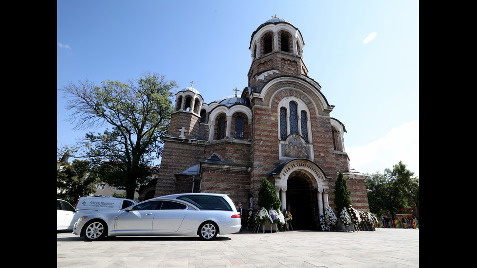 Прощаваме се с Иван Гарелов