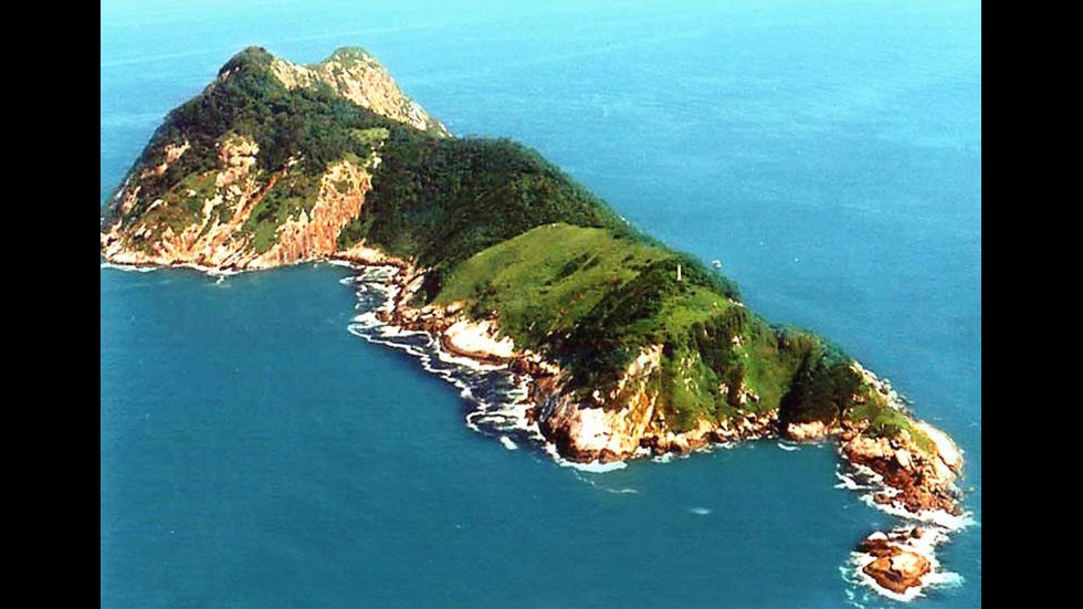 Змийският остров