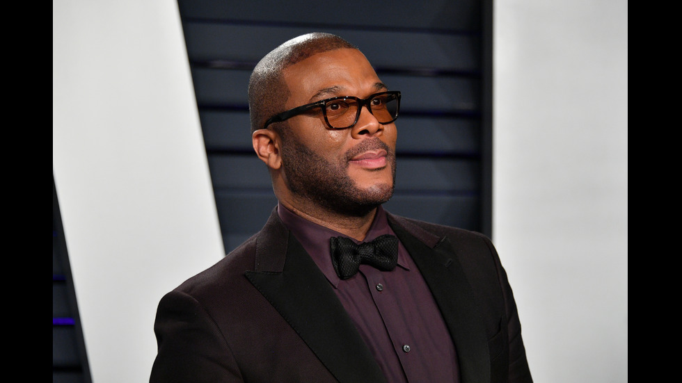 В ИМЕТО НА РОЛЯТА: Звездите, „сменили” пола си на екрана