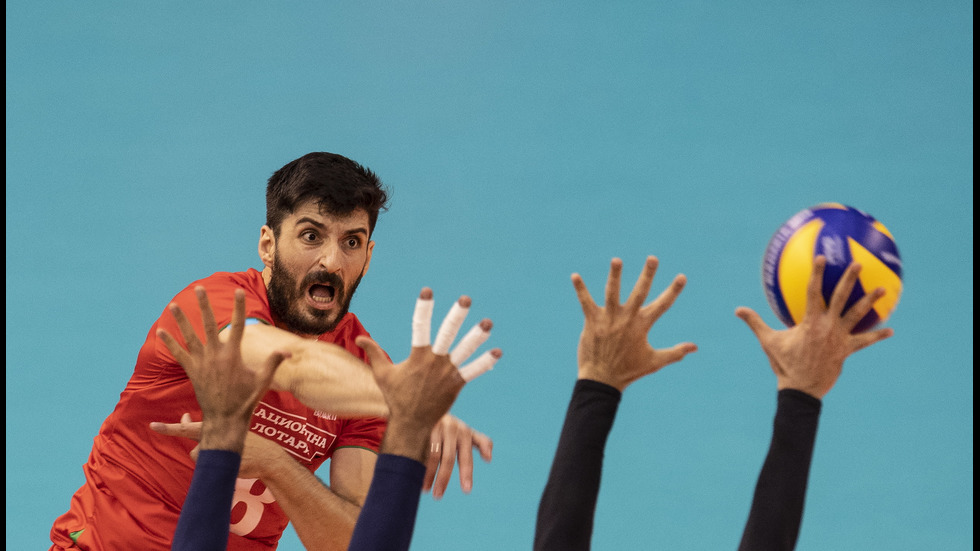 България загуби от Иран на Световното по волейбол