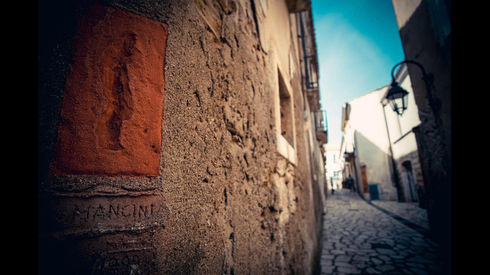 Многобройни слаби трусове продължават да стряскат хората в Италия