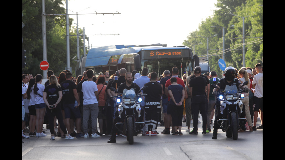 Близки и приятели на Ани и Явор излязоха на пореден протест