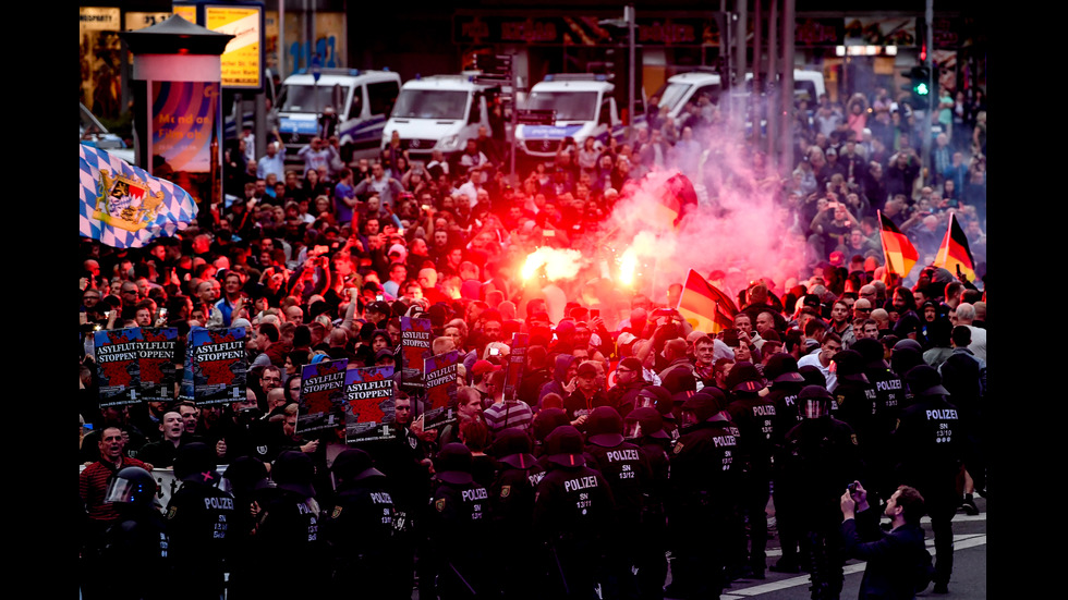 Втора вечер на протести и сблъсъци в германския град Кемниц