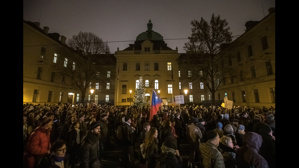 Пореден масов протест срещу Андрей Бабиш в Чехия