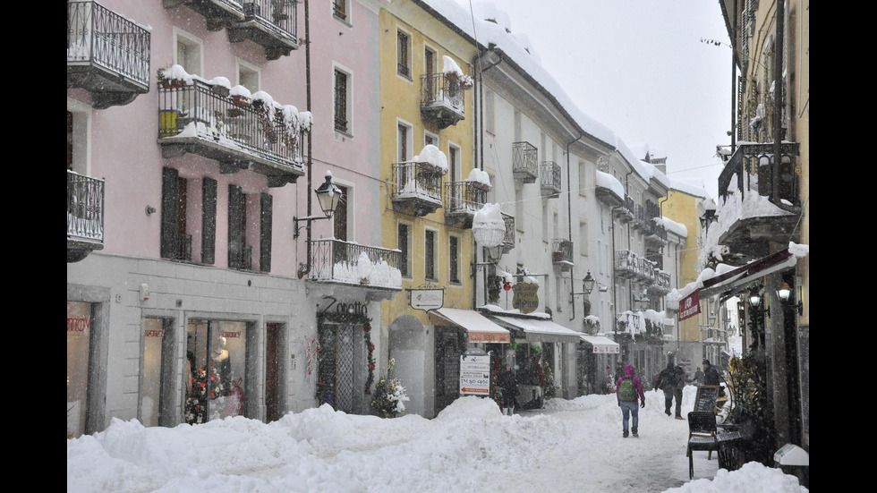 Дебела снежна покривка в Северна Италия