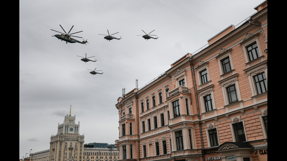 75 ГОДИНИ ОТ ПОБЕДАТА: Москва отбелязва 9 май с въздушна демонстрация