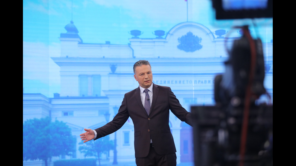 ЗАД КАДЪР: Изборното студио на NOVA