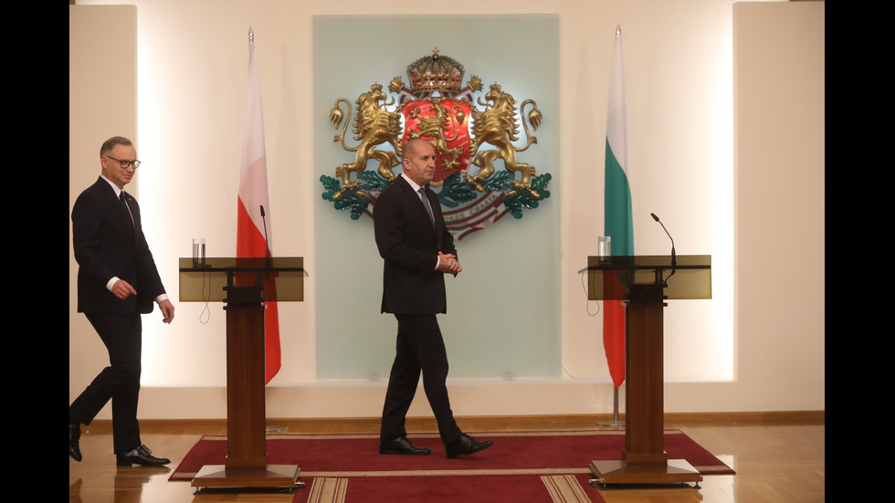 Президентът на Полша пристигна у нас
