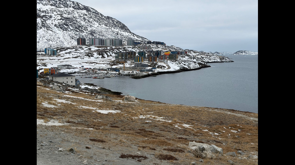 Гренландия - "Зелената земя", обгърната в сняг и лед
