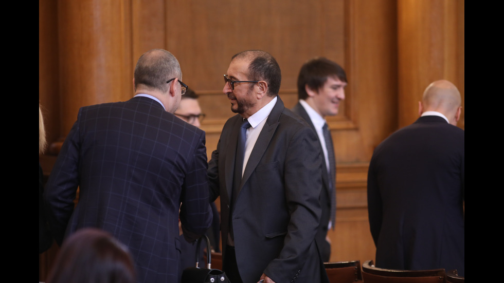Осми ден на първото заседание на парламента