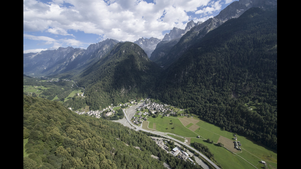 Осем души са в неизвестност след свлачище в Швейцария