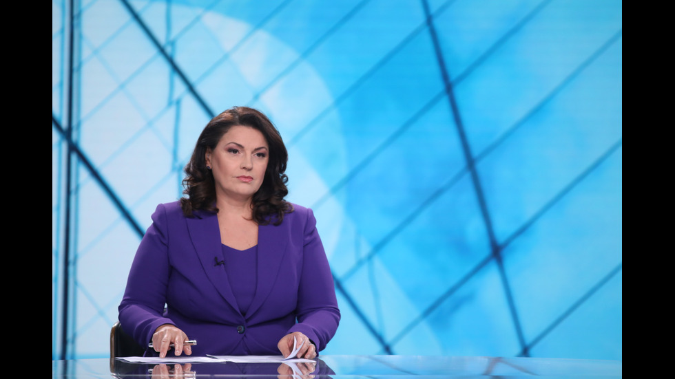 ЗАД КАДЪР: Изборният ден по NOVA В СНИМКИ