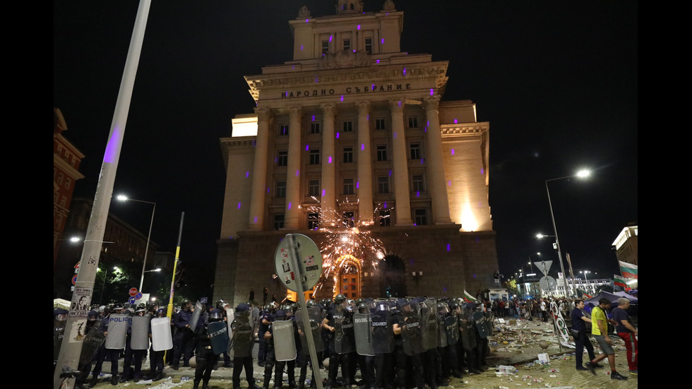 Нова вечер на протести в София