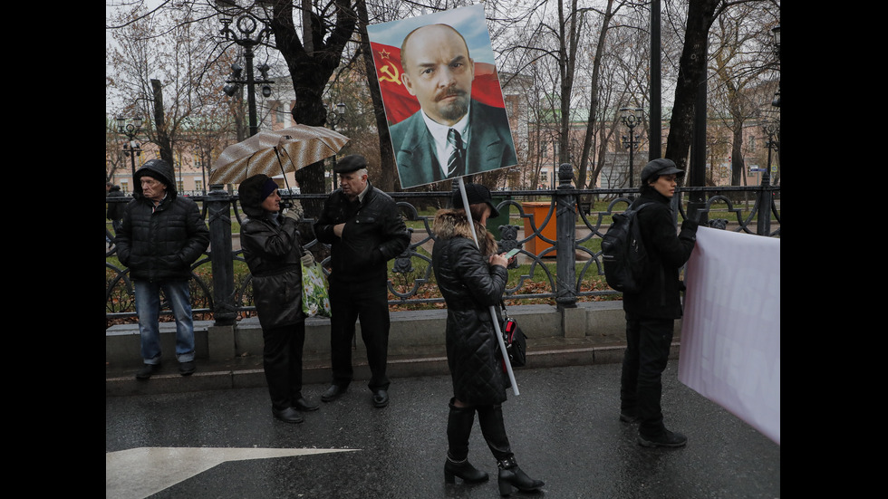 Парад в Москва отбеляза историческа дата от Втората световна война