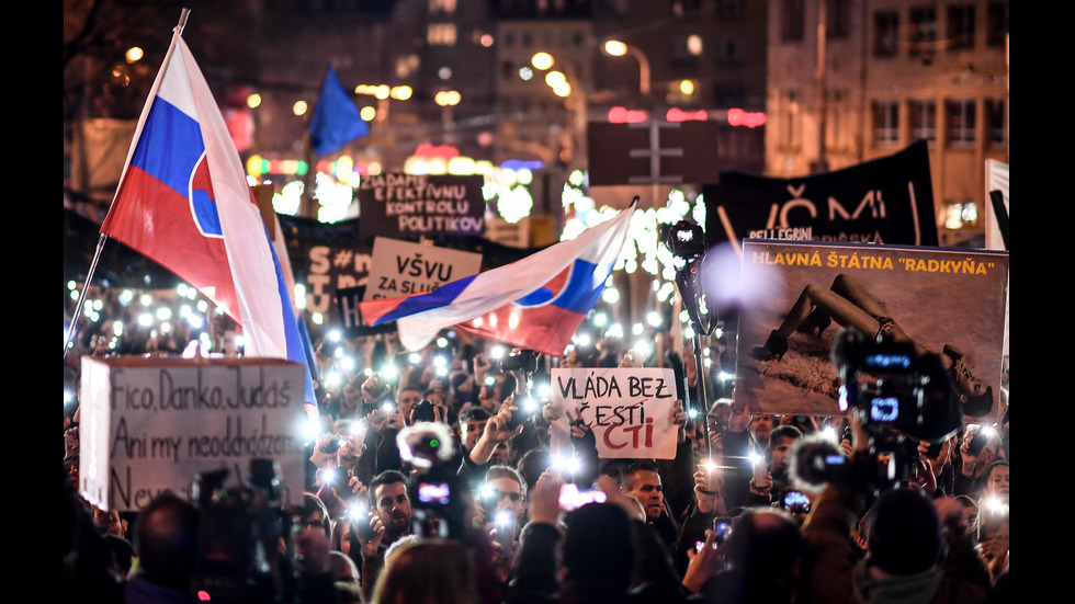 Десетки хиляди на протест в Словакия