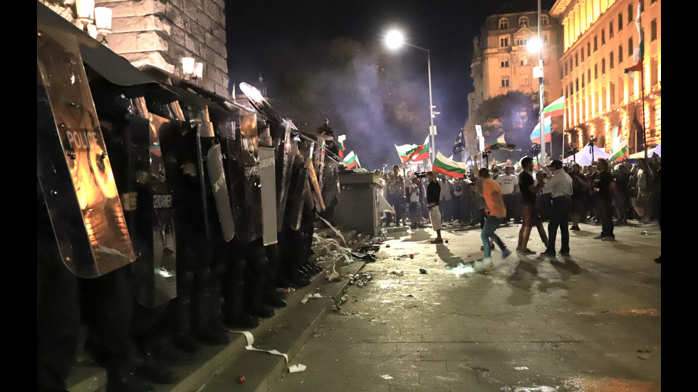 Нова вечер на протести в София