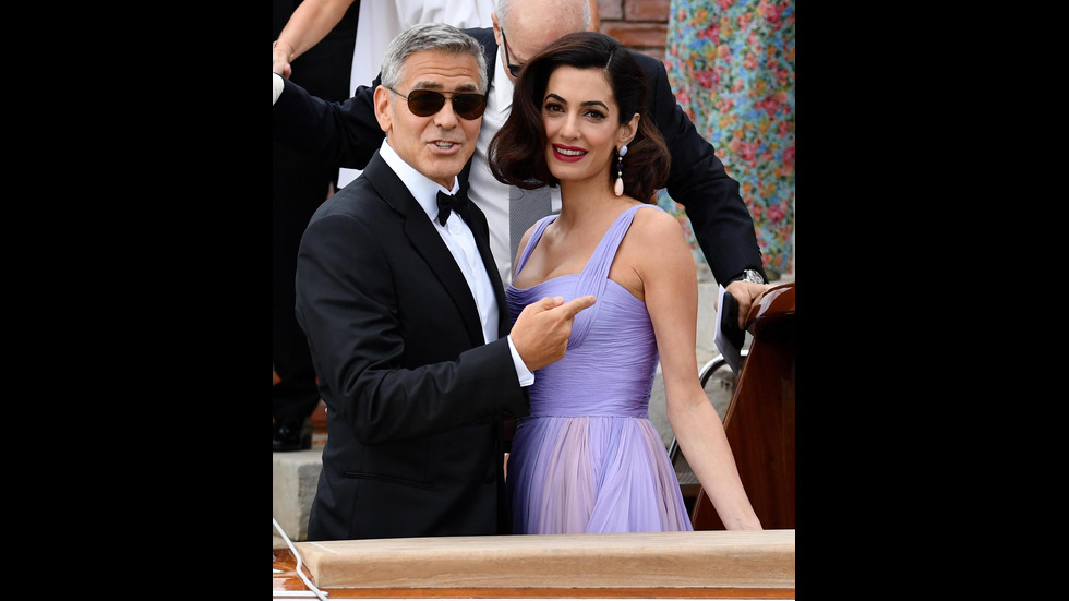 Амал Клуни - изумително красива на фестивала във Венеция