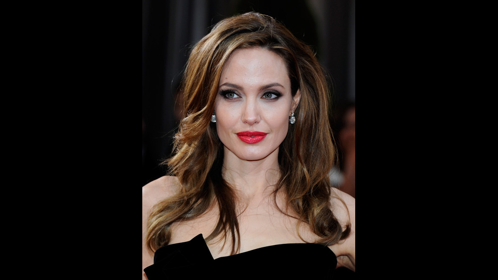 Анджелина Джоли - винаги стилна и секси