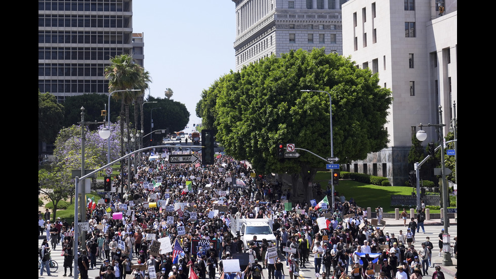 Сблъсъци между Гвардията и протестиращи в Лос Анджелис