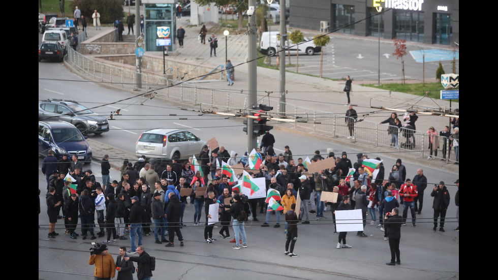 Жители на софийския квартал „Люлин“ на протест