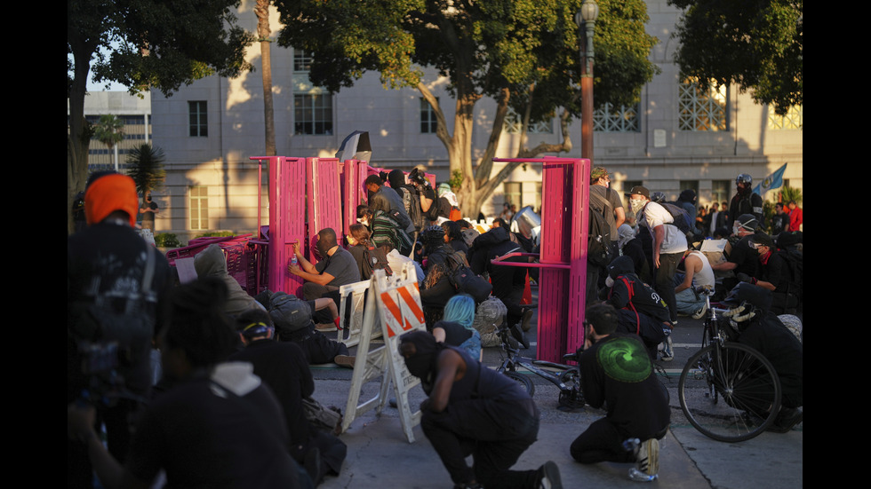 Сблъсъци между Гвардията и протестиращи в Лос Анджелис