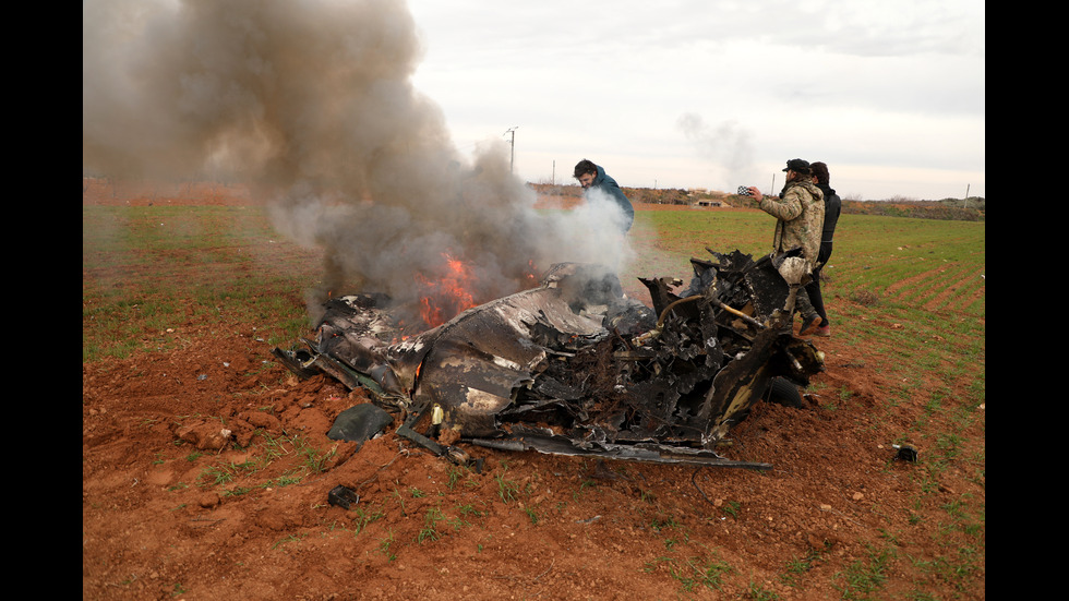 Бунтовници свалиха боен хеликоптер в Сирия