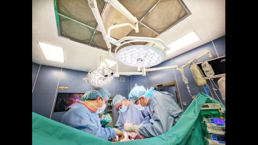 Шест чернодробни трансплантация във ВМА за 2021 г.