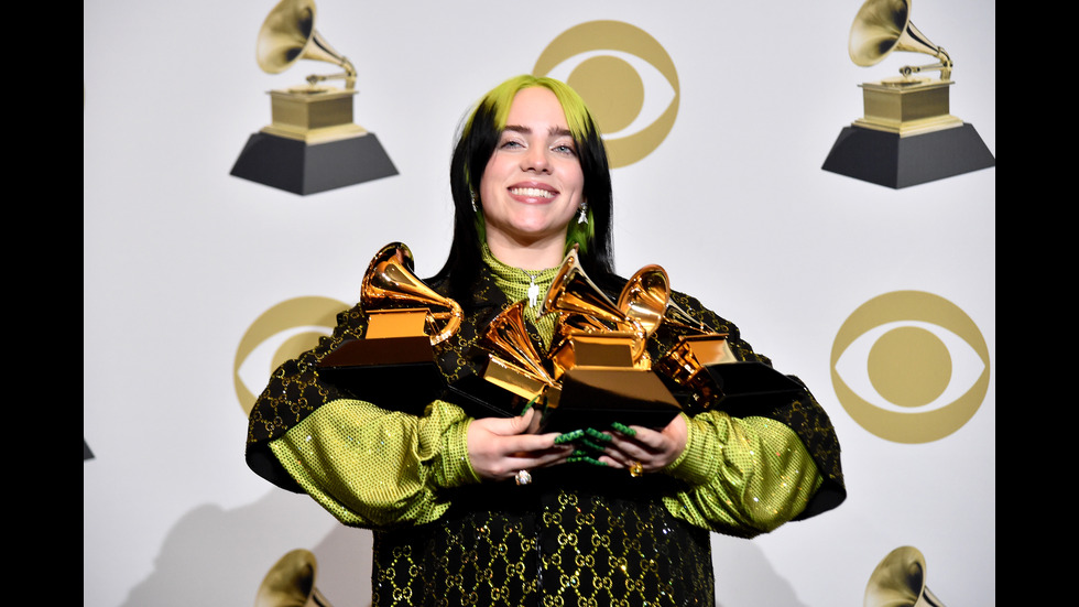 Стил и сексапил завладяха червения килим на наградите „Грами”