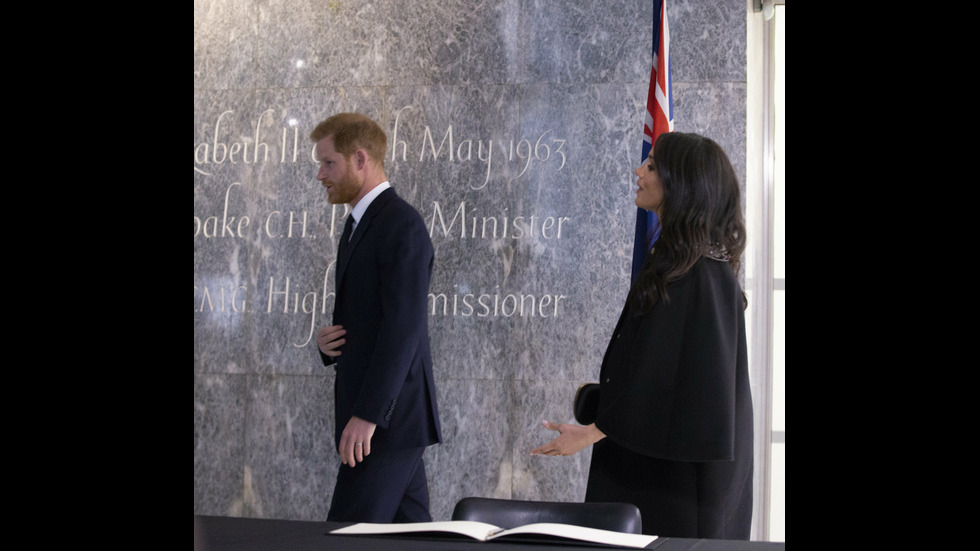 Принц Хари и Меган отдадоха почит на жертвите на атаката в Крайстчърч